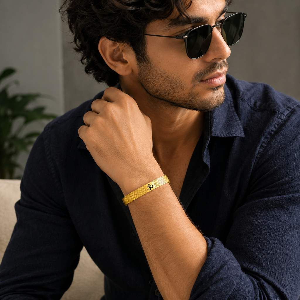 OM Design Bracelet Gold