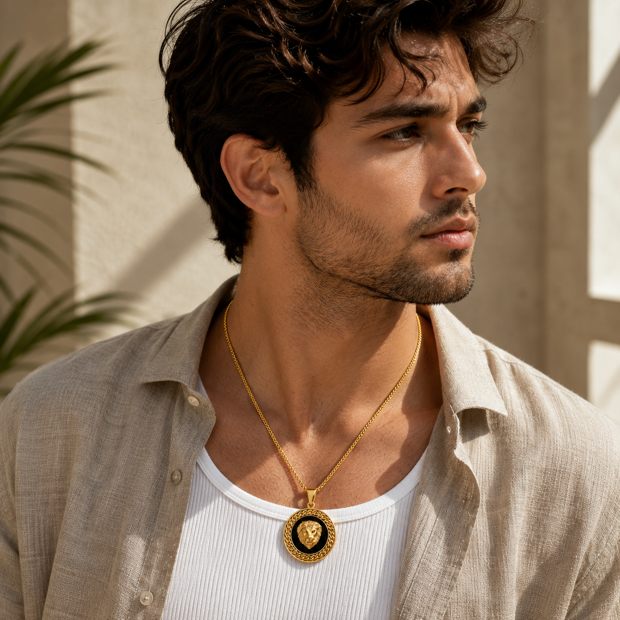 Lion Pendant Chain Gold