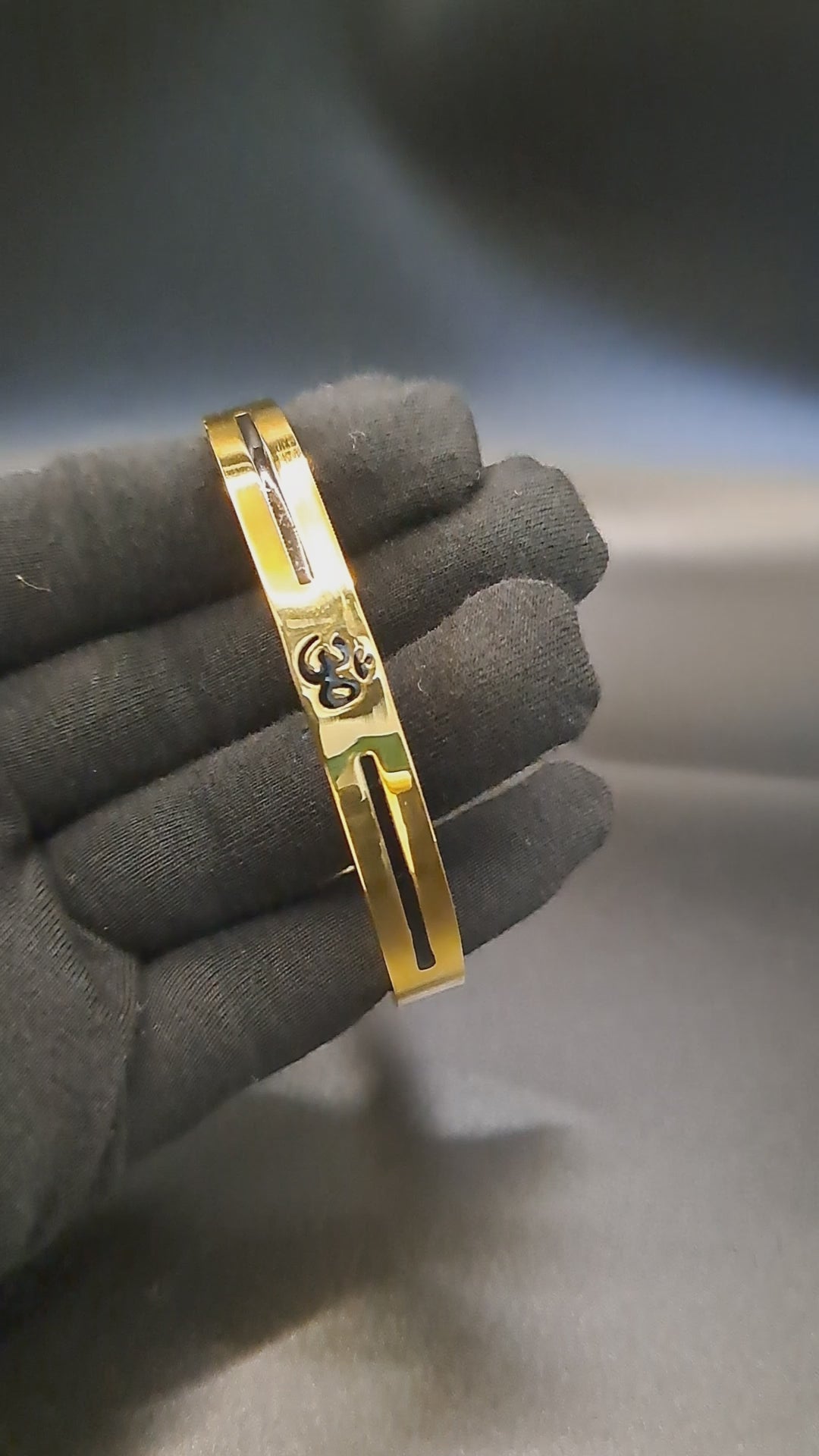 OM Bracelet