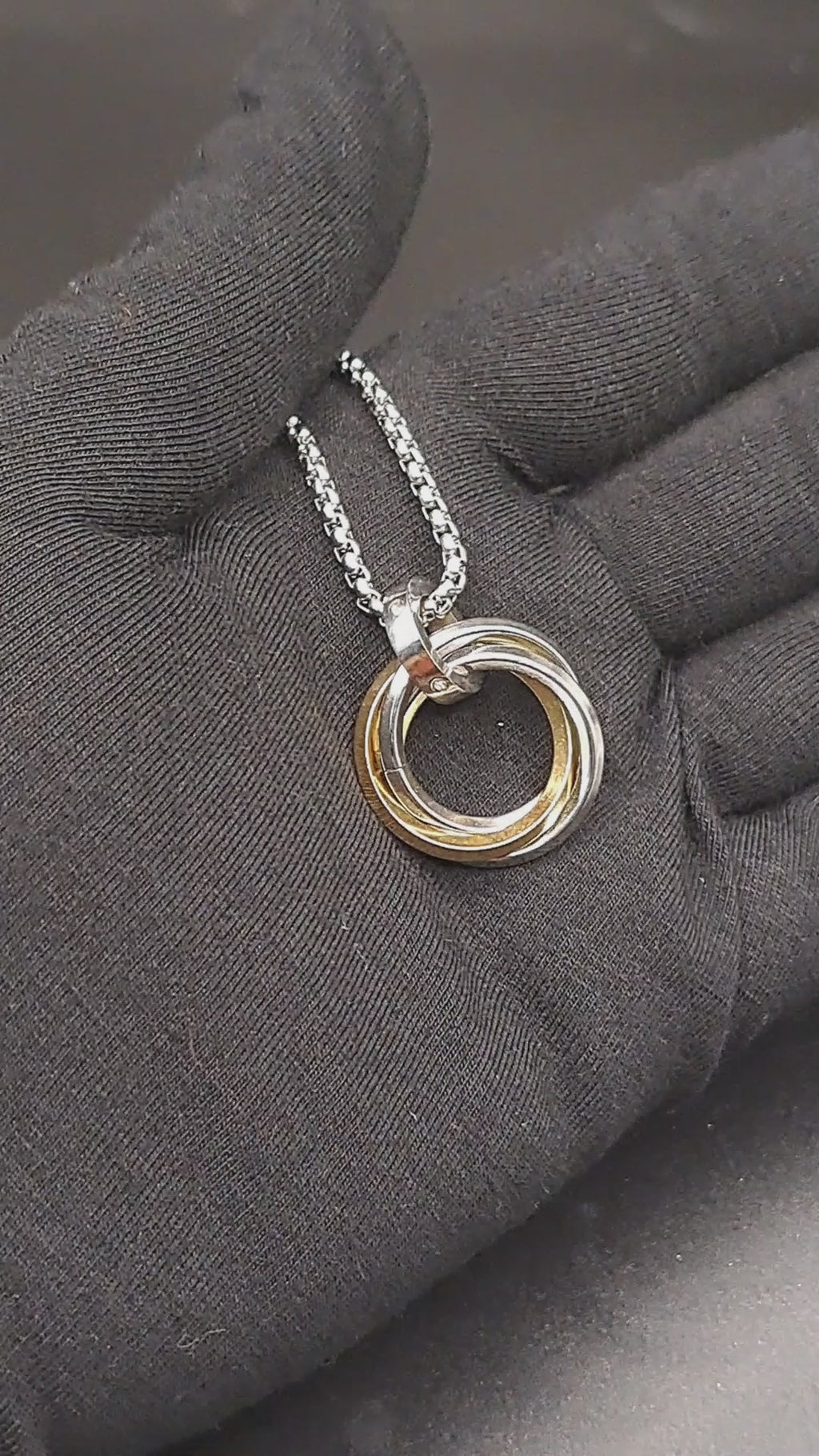 3 Ring Pendant Chain Silver