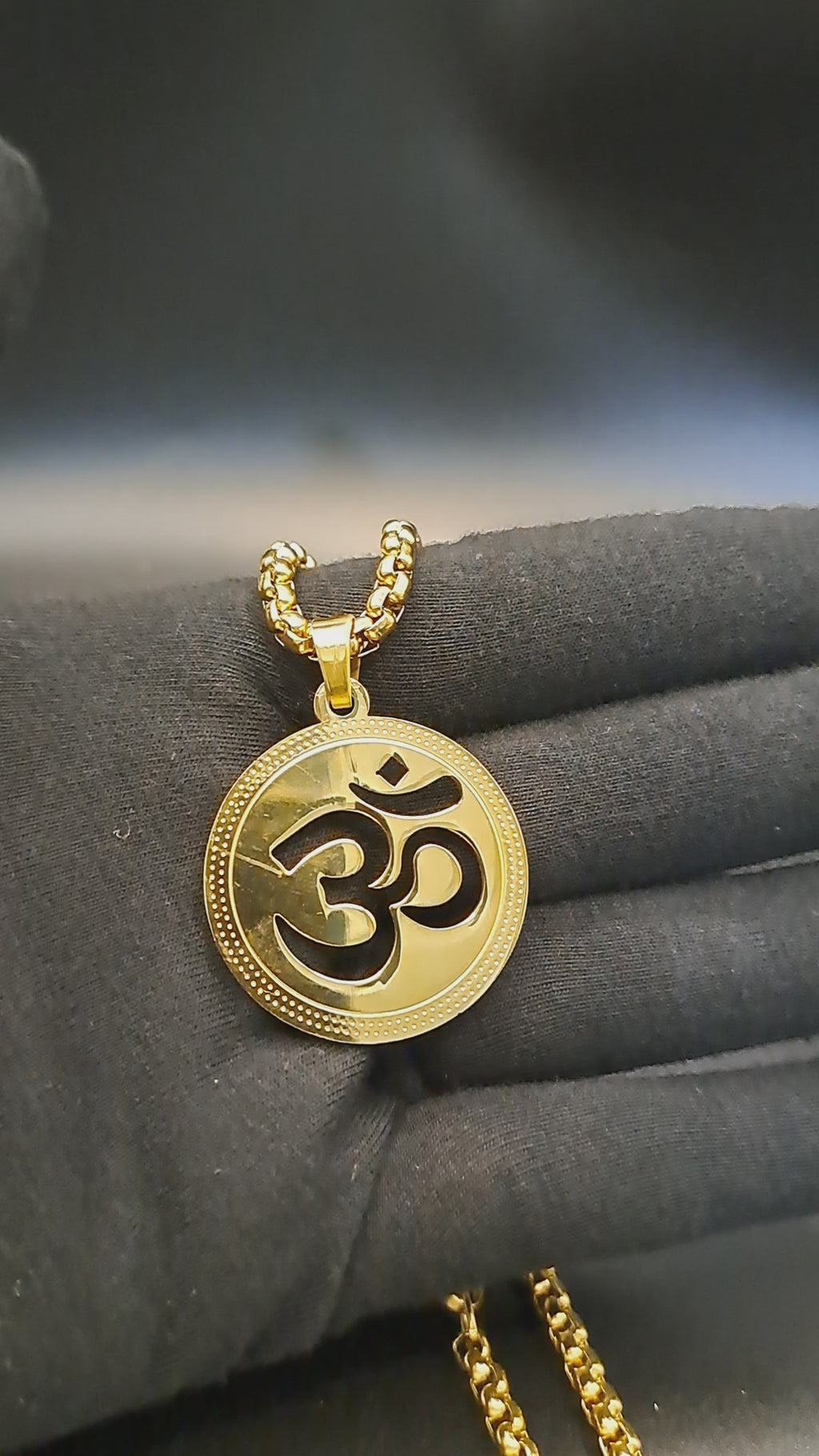 OM Pendant Video