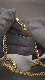 Golden Interlocking Chain
